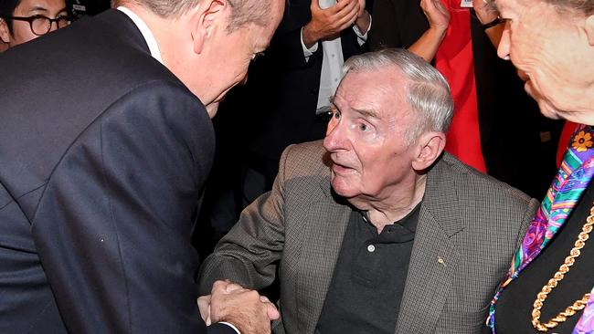 Bill Hayden with Bill Shorten in Brisbane in 2019. Picture: Bradley Kanaris/Getty Images.