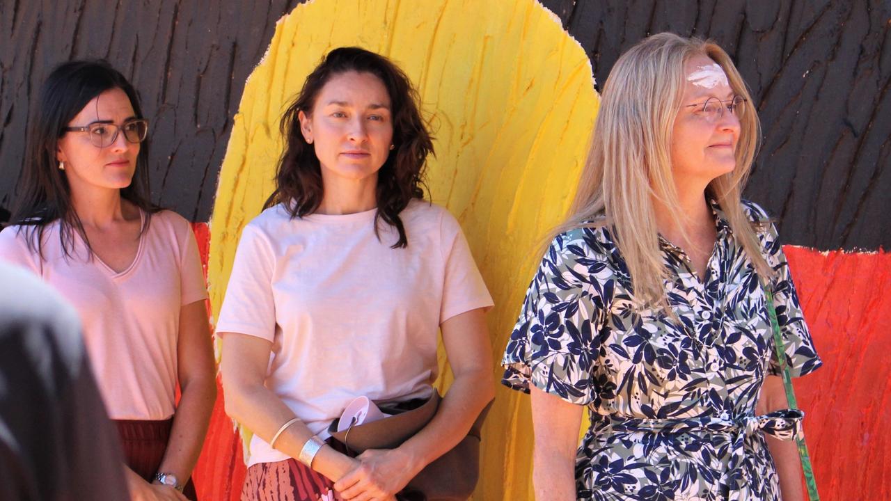 Territory Coroner Elisabeth Armitage visits Yuendumu during an inquest into the death of Kumanjayi Walker. Outside house 511. L-R counsel assisting Maria Walz and Peggy Dwyer wiht Coroner Elisabeth Armitage. Picture: Jason Walls