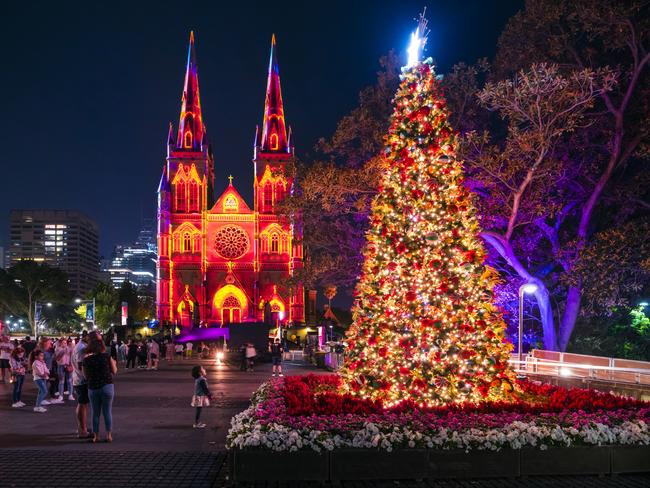 St. Mary's Cathedral illuminated by the Lights of Christmas light projection in Sydney.credit: Daniel Tranescape21 november 2021savvy