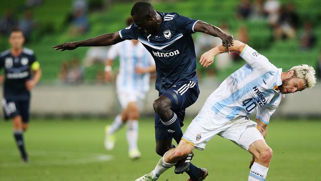 Richard Windbichler (right) got as taste of Australian conditions playing for Ulsan Hyundai against Melbourne Victory in the Asian Champions League. Picture: Getty Images