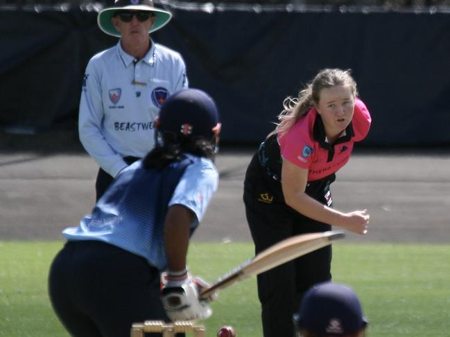 Grace Rowan delivers the ball for Penrith during last season’s Brewer Shield. Picture: Kim Butler