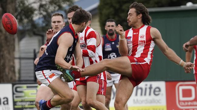 SFNL: Mordialloc’s James Keighley snaps a kick. Picture: Valeriu Campan