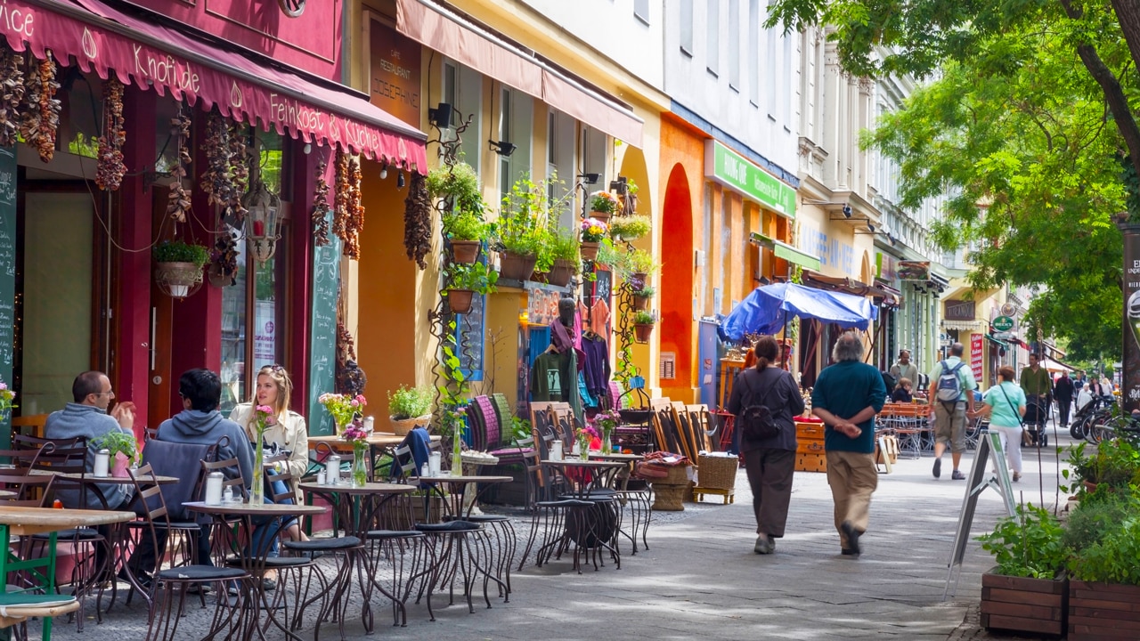 Fork & Walk Tours Berlin has a range of dedicated food tours, including the bestselling Evening Food Tour, which takes in the immigrant food scene of Kreuzberg.