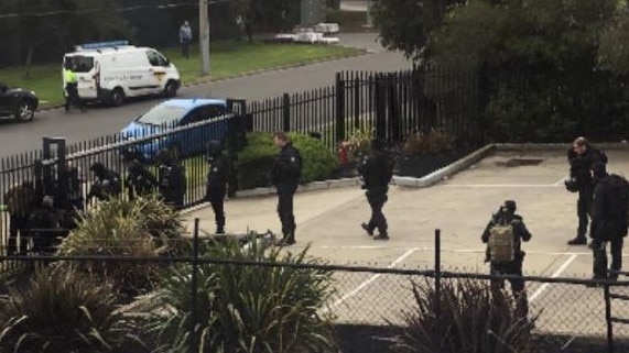 Basketball star Andrew Bogut witnessed police raiding a Carrum Downs property. Picture: Twitter/@andrewbogut