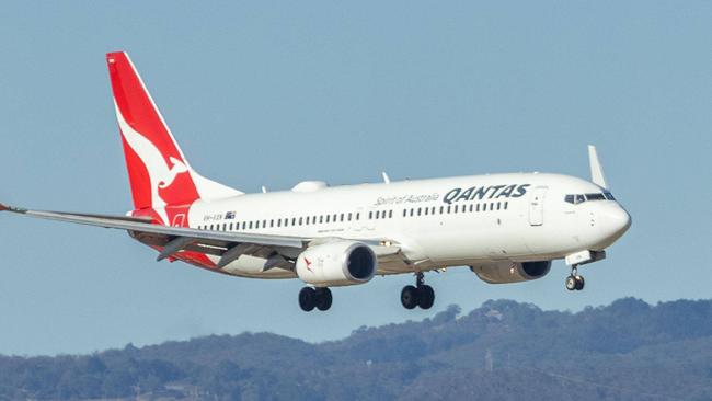 Qantas running late behind global rivals