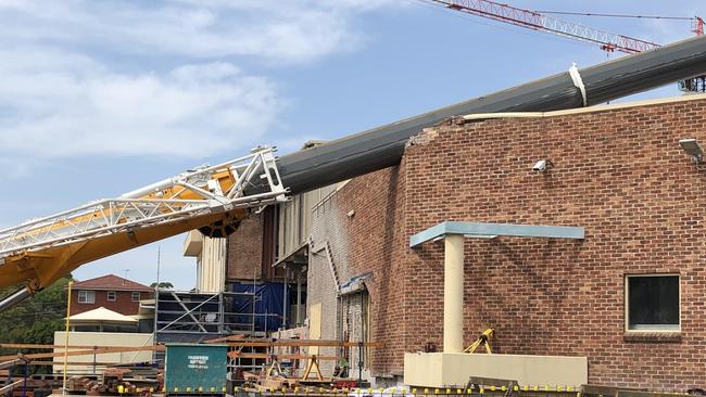 An investigation into the crane which crashed down on top of Wollongong Builders Club is being carried out. Picture: Madeline Crittenden.     