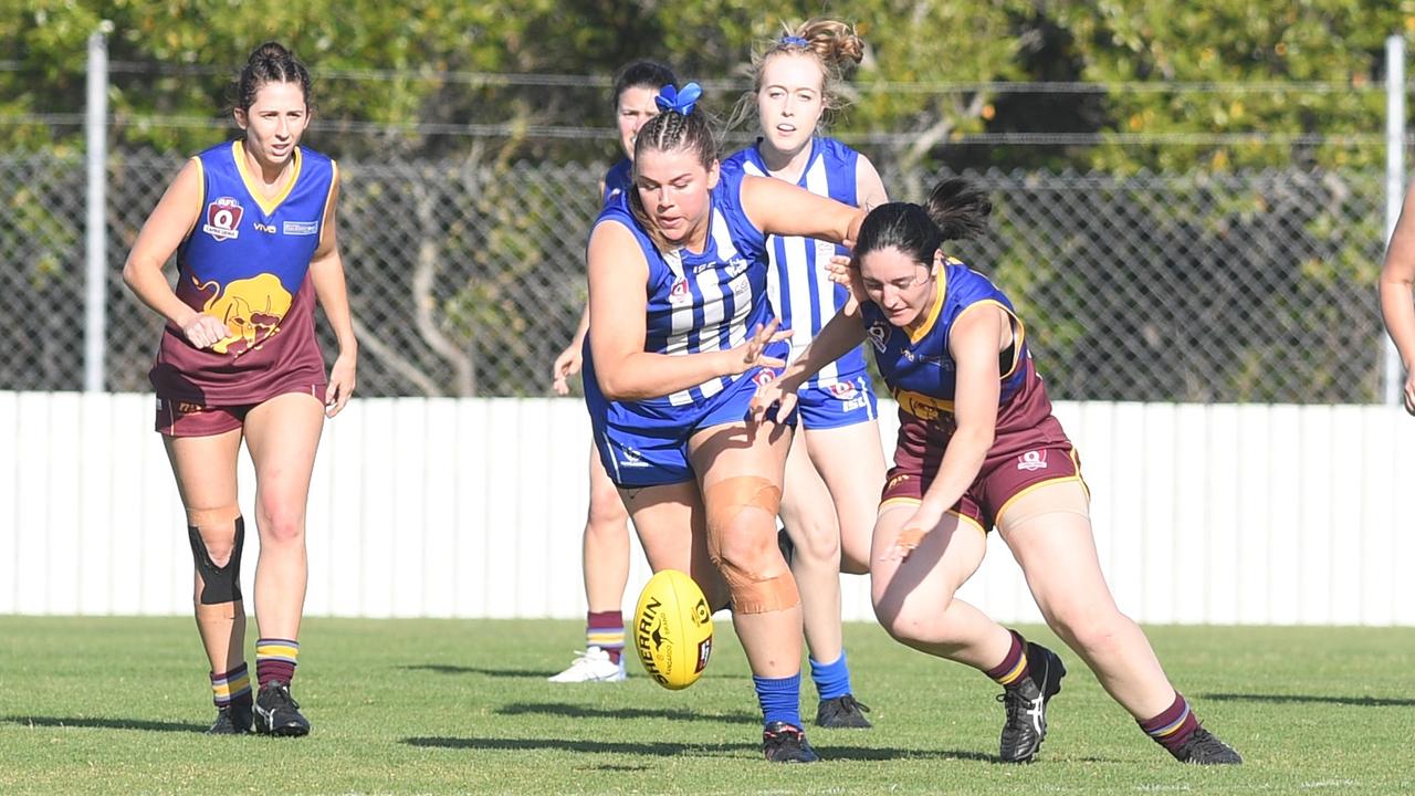 Glenmore and Brothers battled it out in the AFL Capricornia senior women’s grand final. Photo: Jann Houley