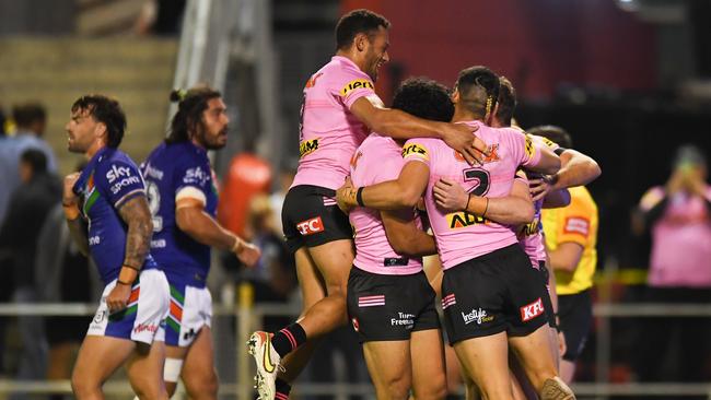 BRISBANE, AUSTRALIA - JUNE 18: Panthers celebrate a Dylan Edwards try during the round 15 NRL match between the New Zealand Warriors and the Penrith Panthers at Moreton Daily Stadium, on June 18, 2022, in Brisbane, Australia. (Photo by Albert Perez/Getty Images)