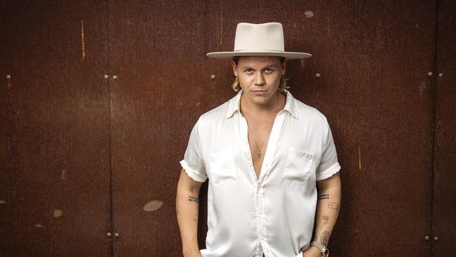 Musician Conrad Sewell and fiance Jasmine Hingston pregnancy announcement. Picture: NIGEL HALLETT