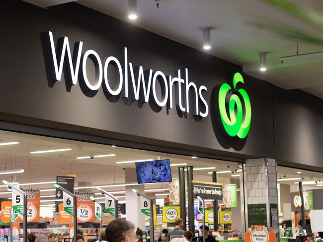 MELBOURNE AUSTRALIA - Newswire Photos FEBRUARY 21ST 2024 : Woolworths signage, as the Woolworths CEO resigns and Treasurer Jim Chalmers talks about the Wage Price Index and the Albanese Governments cost-of-living tax cuts. PICTURE : NCA Newswire / Nicki Connolly