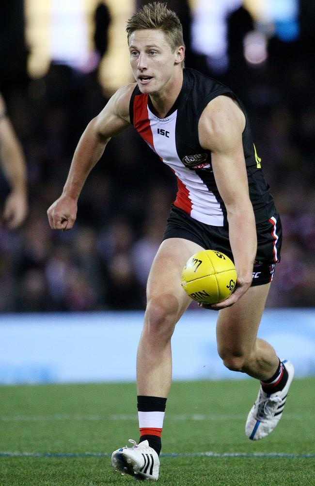 Eli Templeton playing for St Kilda in 2015.