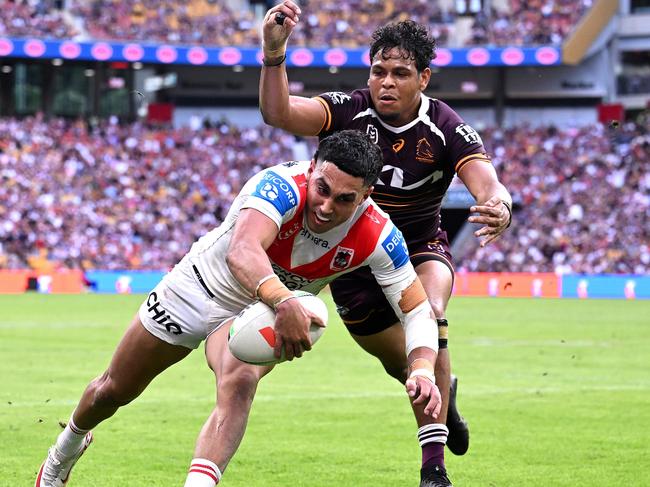 BRISBANE, AUSTRALIA - MAY 18: Tyrell Sloan of the Dragons satduring the round eleven NRL match between Broncos and Dragons at Suncorp Stadium, on May 18, 2025, in Brisbane, Australia. (Photo by Bradley Kanaris/Getty Images)