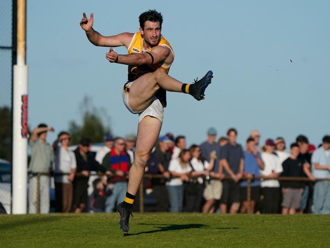 MPFNL Division 1 qualifying final football: Mt Eliza v Frankston YCW. YcW player Luke Paynter. Picture: Valeriu Campan