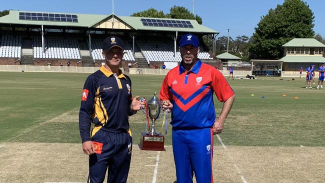 Central Coast captain Broc Hardy and Newcastle captain Nick Foster ahead f last year’s Country Championships decider. Photo: Central Coast Cricket Association.