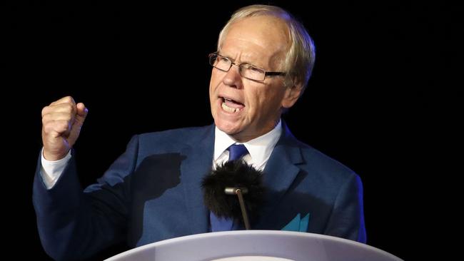 GOLD COAST, AUSTRALIA - APRIL 15:  Peter Beattie makes a speach during the Closing Ceremony for the Gold Coast 2018 Commonwealth Games at Carrara Stadium on April 15, 2018 on the Gold Coast, Australia.  (Photo by Scott Barbour/Getty Images)