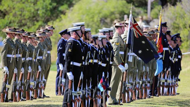 Thousands gather to mark anniversary of World War I first shot at Point ...