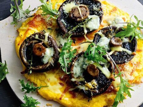 Polenta, cheese and mushroom pizza.