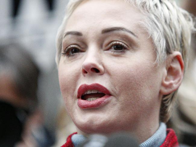 NEW YORK, NY - JANUARY 06: Actress Rose McGowan, who says Harvey Weinstein raped her, speaks to the media outside the court on January 6, 2020 in New York City. Weinstein, a movie producer whose alleged sexual misconduct helped spark the #MeToo movement, pleaded not-guilty on five counts of rape and sexual assault against two unnamed women and faces a possible life sentence in prison.   Kena Betancur/Getty Images/AFP == FOR NEWSPAPERS, INTERNET, TELCOS & TELEVISION USE ONLY ==