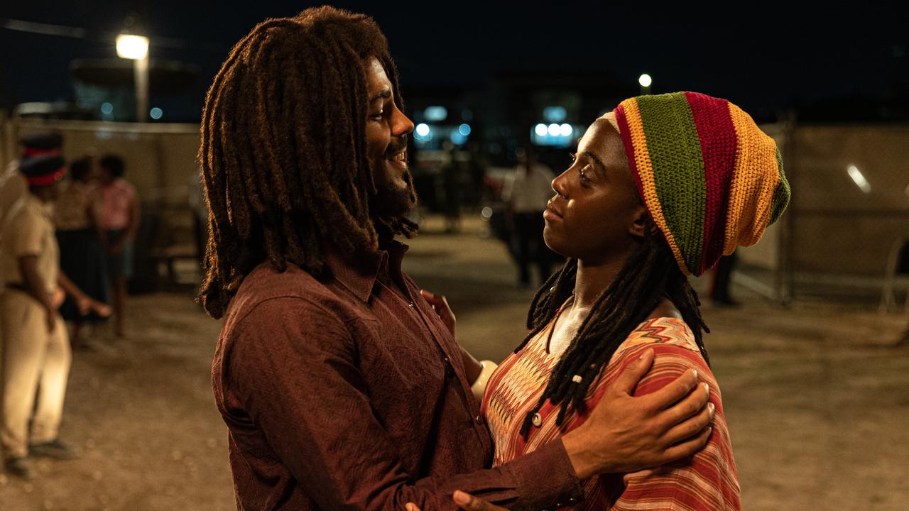 Kingsley Ben-Adir as Bob Marley and Lashana Lynch as Rita Marley in Bob Marley: One Love.