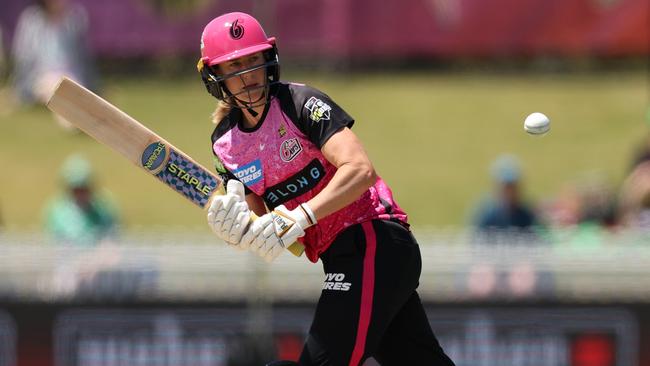 Ellyse Perry already has 300 runs for the WBBL season after making an unbeaten 48 to take the Sydney Sixers to victory over the Melbourne Stars. Picture: Robert Cianflone / Getty Images