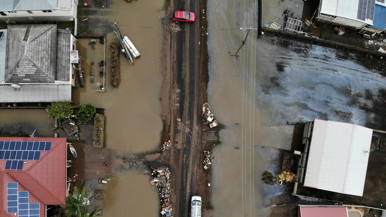 Flood Crisis: Emergency Payment Fraudsters Put On Notice 