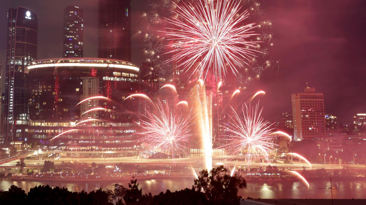 Fireworks on the Brisbane River from Rydges at South Bank. Picture: Steve Pohlner