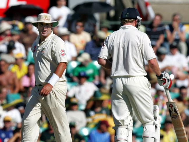 Shane Warne and Paul Collingwood sledge each other during the 2006-7 Ashes series.