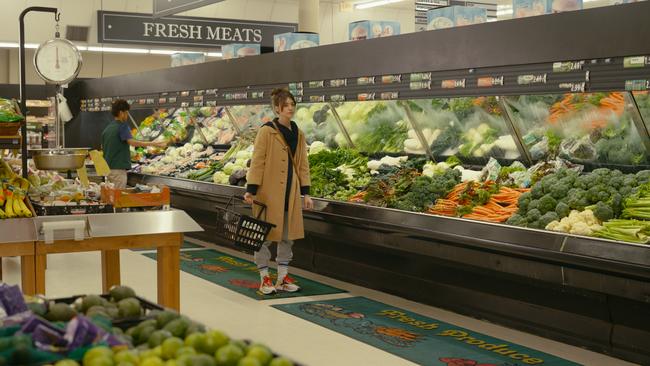Daisy Edgar-Jones, best known for the TV series Normal People, based on the Sally Rooney novel, is terrific as she morphs through the various states of mind one might have in such an abnormal situation in the movie Fresh