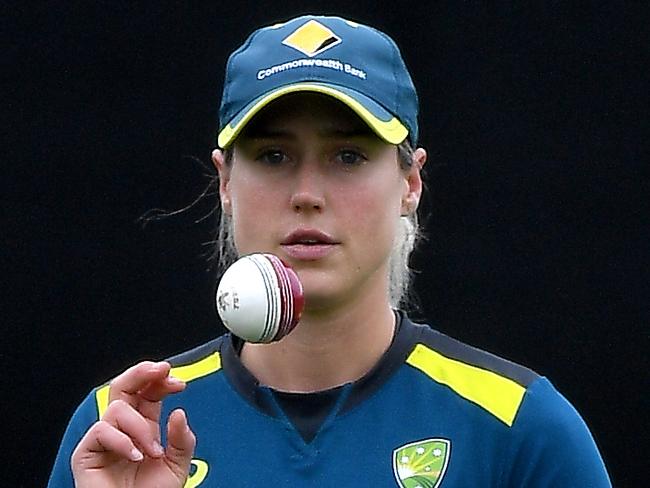 Ellyse Perry is slowly working her way back to fitness after surgery. Picture: AAP