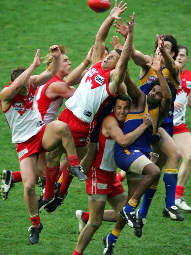 Leo Barry saves the day for Sydney in 2005.