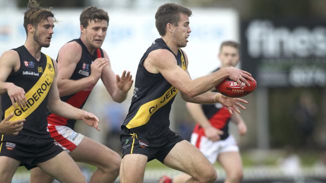 Glenelg premiership captain Chris Curran (right) is playing for Renmark in 2020. Picture: AAP/Dean Martin