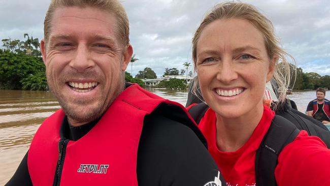 Pharmacist Skye Swift put a call out on social media for a ride from Tweed to Murwillumbah. She wanted to open her pharmacy so residents had access to essential medication. 3x World Champion Surfer @Mick_Fanning pulled up on his jet ski. Image from Skye's Facebook