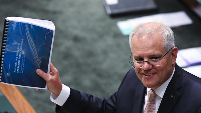 At least Scott Morrison’s big global warming ‘plan’ con is now in plain sight. Picture: AAP