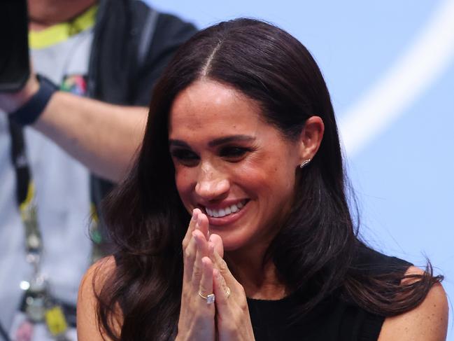 DUESSELDORF, GERMANY - SEPTEMBER 13: Prince Harry, Duke of Sussex and Meghan, Duchess of Sussex attend the Mixed Team Wheelchair Basketball Medal Ceremony during day four of the Invictus Games DÃÂ¼sseldorf 2023 on September 13, 2023 in Duesseldorf, Germany. (Photo by Joern Pollex/Getty Images for Invictus Games DÃÂ¼sseldorf 2023)