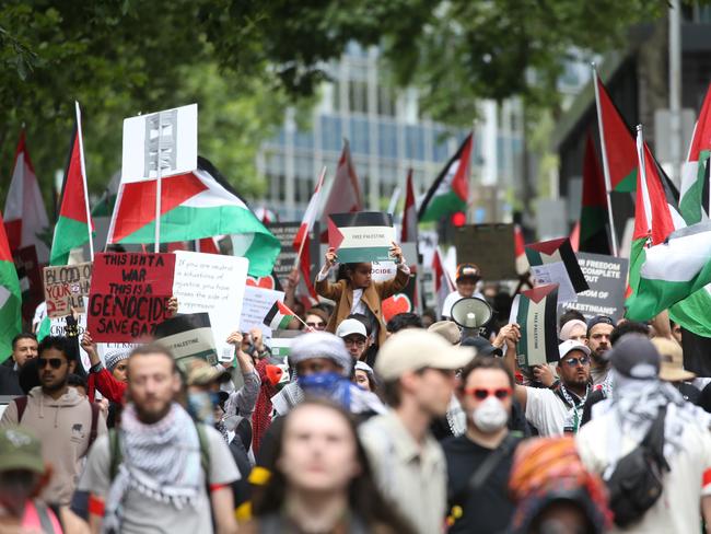 MELBOURNE AUSTRALIA - NewsWire Photos NOVEMBER 12 2023 Pro-Palestine rally in Melbourne. The rally started at the State Library before walking to Flinders Street Station, on to Parliament House and finishing back at the State LibraryPicture: NCA NewsWire /Brendan Beckett