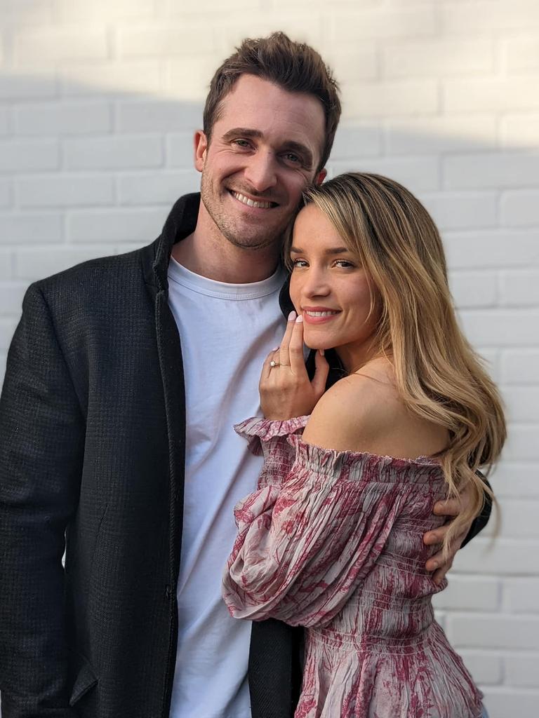 Dating coach Matthew Hussey announces engagement | The Courier Mail