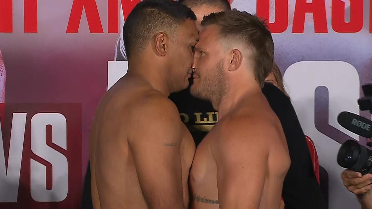 ufc weigh in kiss