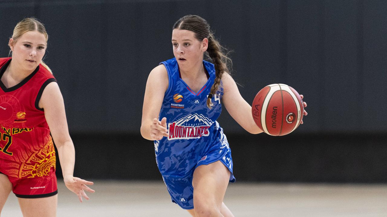 Kayley Markey of Toowoomba Mountaineers against Moreton Bay Suns in SQJBC U18 Women round 3 basketball at Toowoomba Grammar School, Sunday, October 20, 2024. Picture: Kevin Farmer