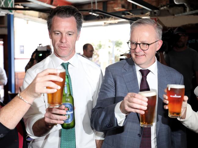 The pair took part in a photo opp, enjoying a beer at the Labor-heritage Unity Hall Hotel in Balmain. Picture: NCA NewsWire / Damian Shaw