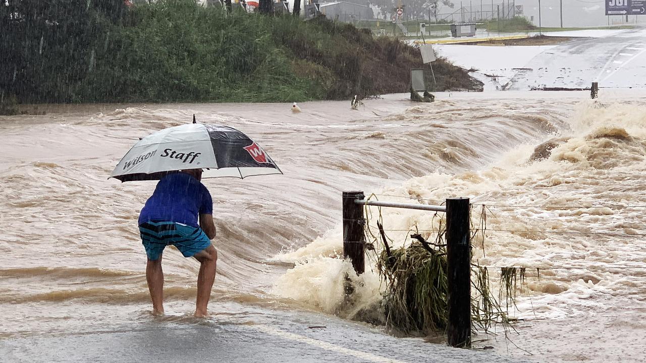 Qld weather updates: Torrential rain, floods warnings for Brisbane ...