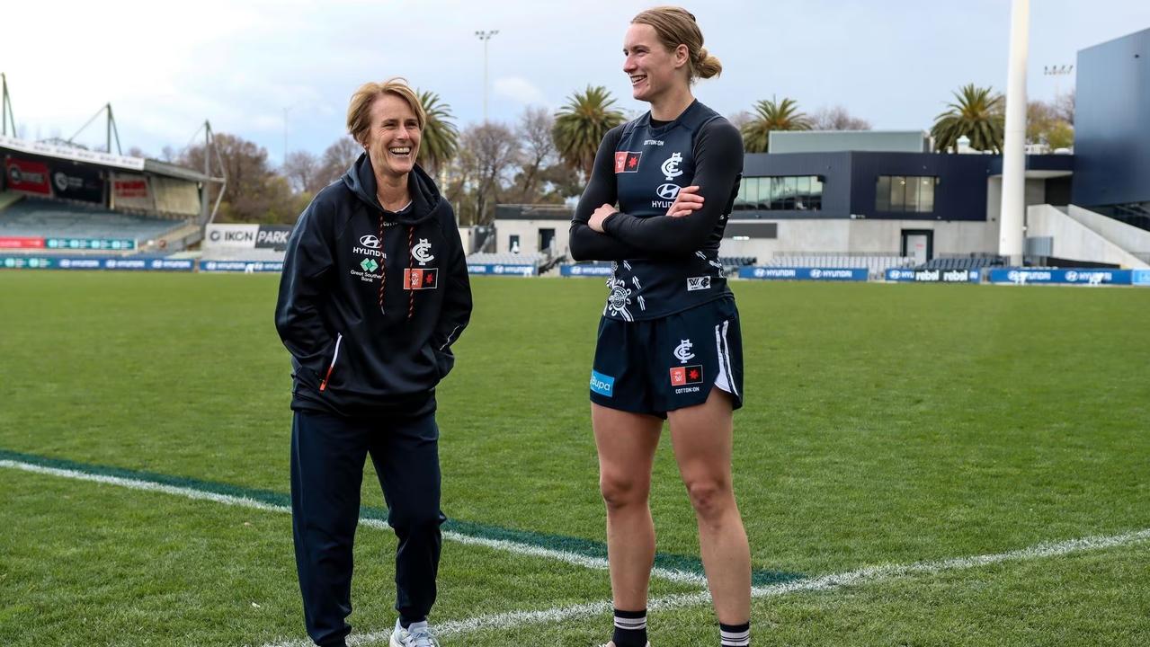 Former Australian cricket captain Belinda Clark (left) is working with Breann Moody (right) and the Carlton AFLW leadership group this season. Image: Carlton Media