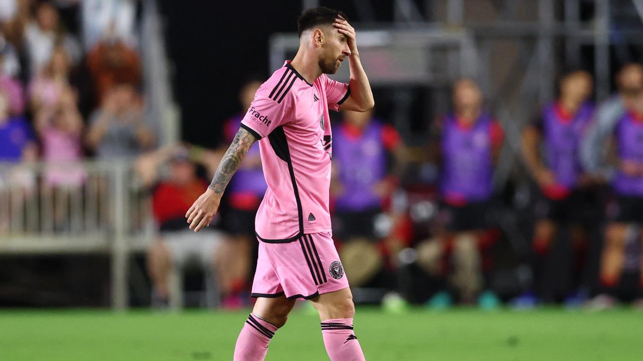 Lionel Messi #10 of Inter Miami CF reacts as he is substituted out during the second half of a friendly match against Newell's Old Boys at DRV PNK Stadium on February 15, 2024 in Fort Lauderdale, Florida. (Photo by Megan Briggs / GETTY IMAGES NORTH AMERICA / Getty Images via AFP)