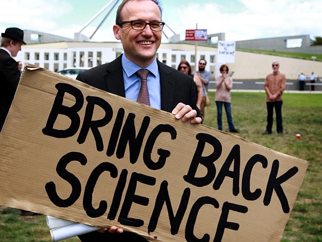 Deputy Greens Leader Adam Bandt was the only pollie to show his support, bless.