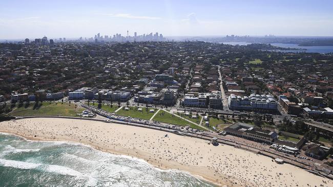 The synagogue is in the heart of Australia’s most iconic suburb and just a few hundred metres from the world famous Bondi Beach. Photo: Dylan Robinson