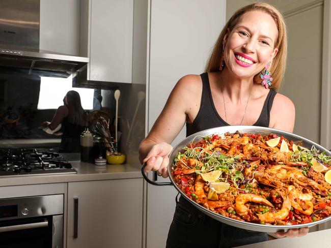 ADV SSSFood identity and caterer Bree May with her Big Paella,  Bree shares her tips for easy and affordable entertaining at her Happy Valley Home.Image/ Russell Millard