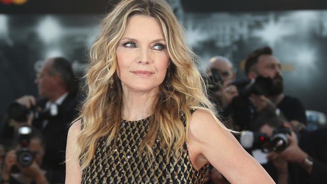 Mother movie: Michelle Pfeiffer stuns at the 2017 Venice Film Festival ...