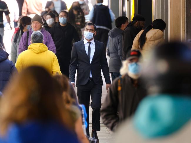 Masks work to protect us from Covid infection. Picture: NCA NewsWire / Luis Enrique Ascui