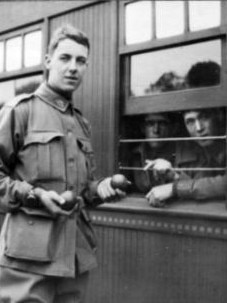 Gunner Thomas Baker about to board a train from South Australia to Victoria for further military training.