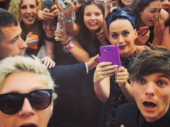 Niall Horan posted: “It's a selfie kinda arias with the lovely katy Perry.”