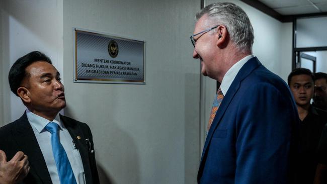 Indonesia's Coordinating Minister for Law, Human Rights, Immigration, and Corrections Yusril Ihza Mahendra met Home Affairs Minister Tony Burke in Jakarta. Picture: Bay Ismoyo/AFP